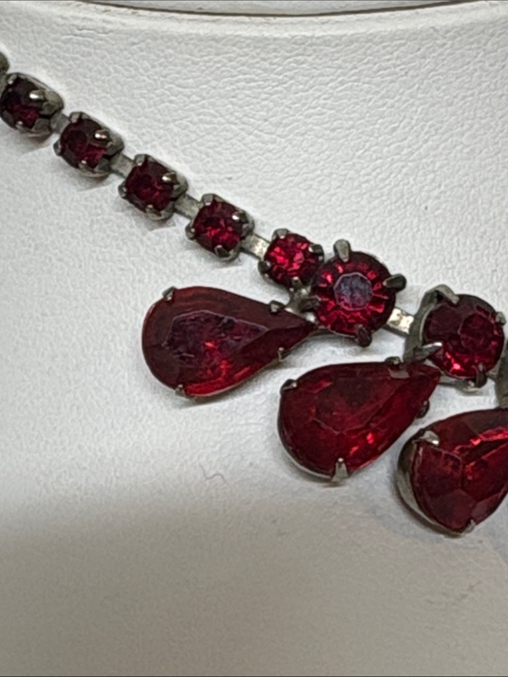 Ruby, red choker necklace - Picture 5 of 7